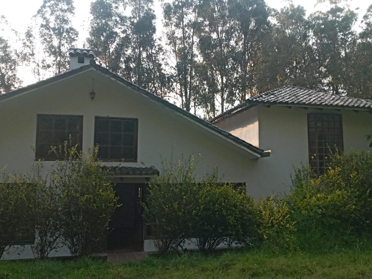 Vila Quinta Los Eucaliptos Quito Exteriér fotografie